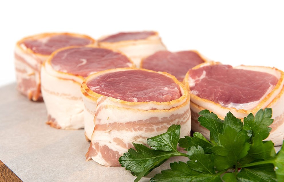 Խոզի փափկամիսից մեդալիոններ բեկոնի մեջ(սուկի)